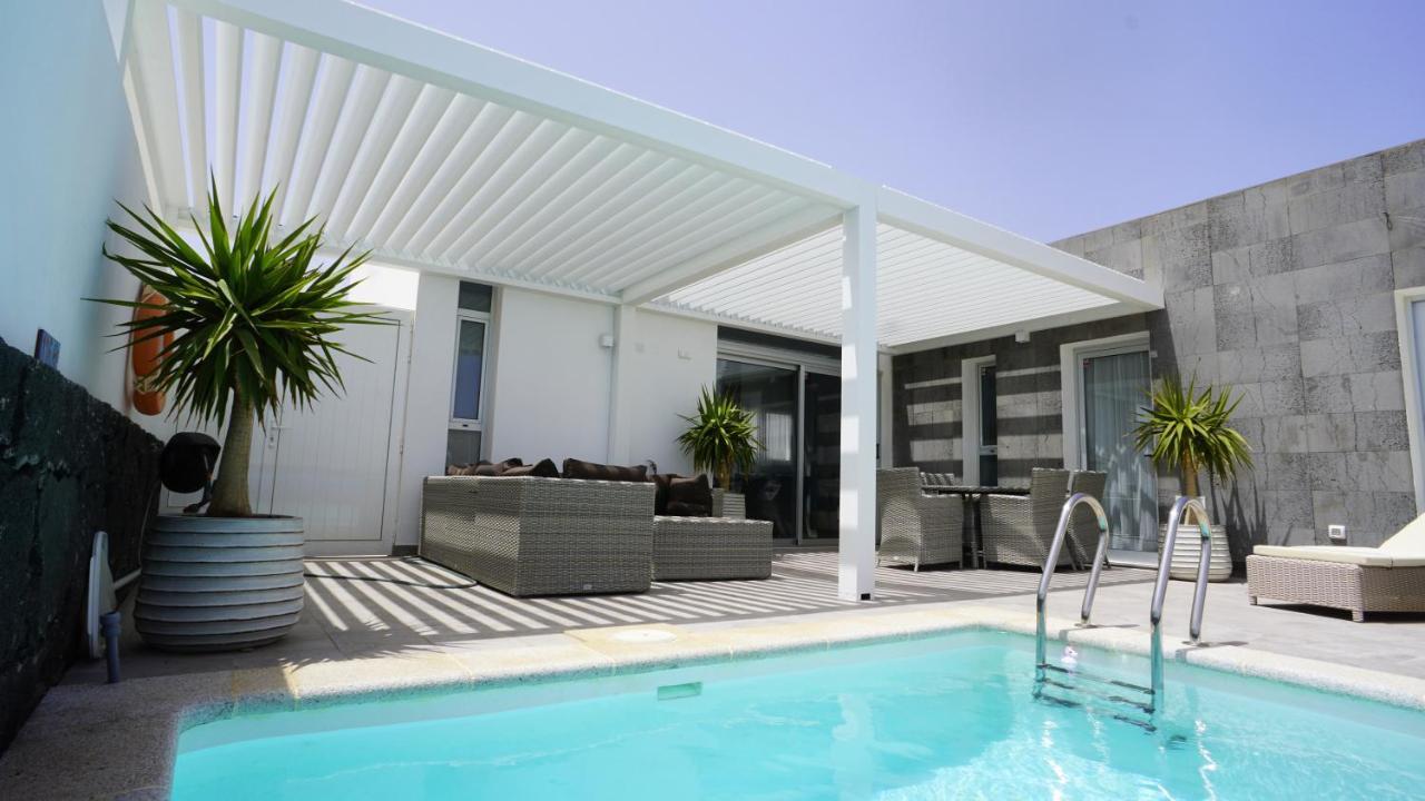 Villa Patricia Playa Blanca Exterior photo